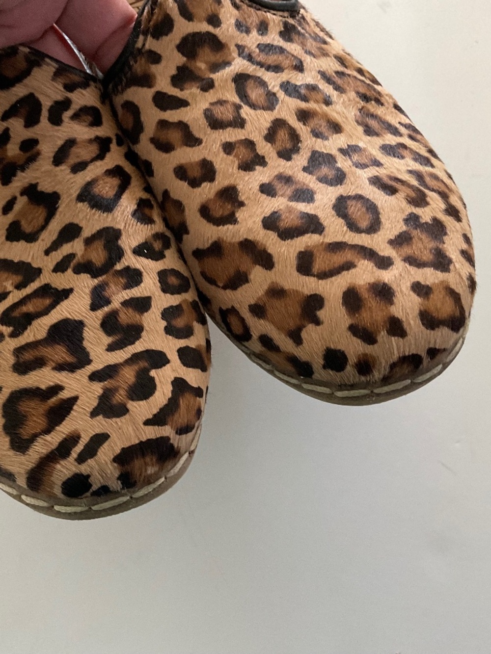 CHARIX Slip-On Leopard Cowhide Hair  Size EU 41 US 9.5/10 - Picture 4 of 13